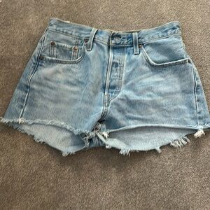 Levi blue Jean shorts